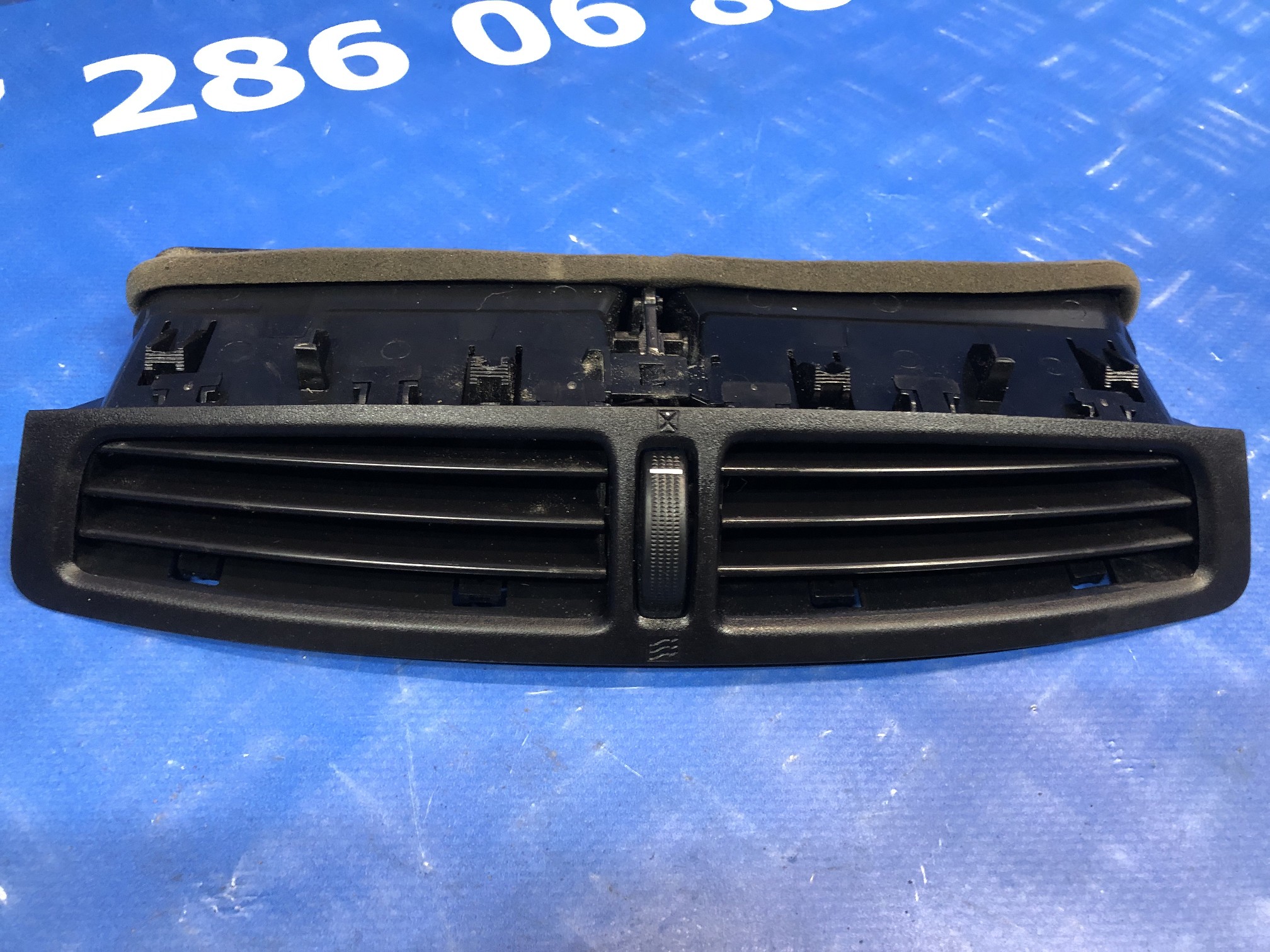 Дефлектор обдува салона Ford Escape 3 FL ( 2012 - 2019 ) - 1