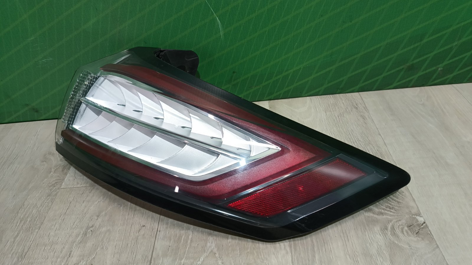 Ліхтар задній правий Ford Edge (2015-2024) - 1