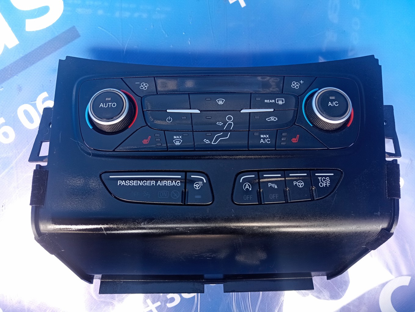 Панель управления климат-контроля Ford Escape 3 FL ( 2012 - 2019 ) - 1