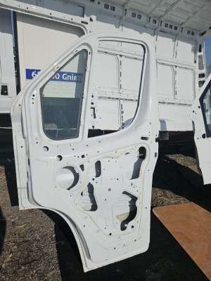 Дверь передняя правая Boxer/Jumper/Ducato