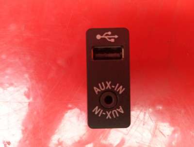 Роз`єм AUX/USB BMW X5 E70 (2007-2010) дорестайл