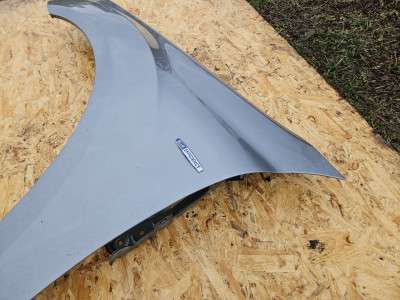 Крило переднє ліве Mercedes ML W164 (2005-2011)