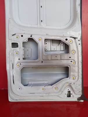 Двері задні праві Renault Trafic II, Opel Vivaro II, Nissan Primastar II (2006-2014) рестайл