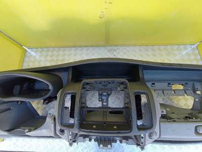 Торпедо (панель передняя) Renault Trafic II, Opel Vivaro II, Nissan Primastar II (2006-2014) рестайл