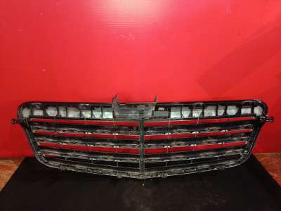 Решітка радіатора E-class W212