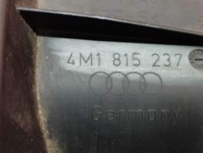Воздуховод моторного отсека Audi Q7 4M(2015-2020)