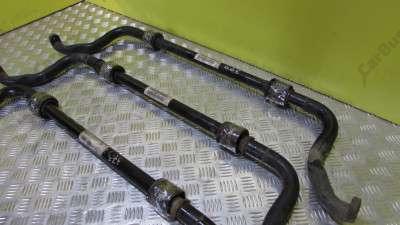 Стабілізатор підвіски передній (поперечної стійкості) Volkswagen Touareg NF (2010-2014)