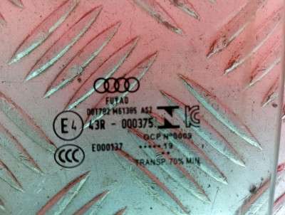 Скло бокових дверей задніх лівих Audi E-TRON