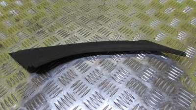 Накладка фары Volkswagen Touareg FL (2015-2018)