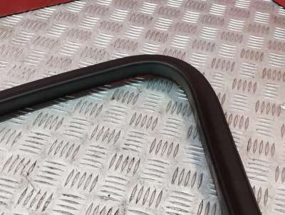 Накладка декоративна (молдинг) передніх правих дверей Audi Q7 4M(2015-2020)