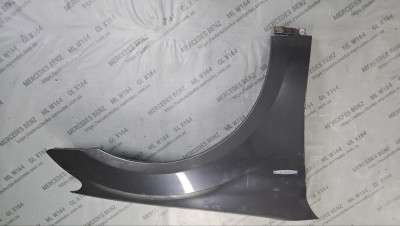 Крило переднє праве Mercedes ML W164 (2005-2011)