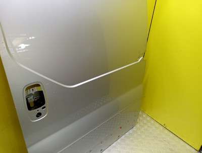 Дверь сдвижная левая Renault Trafic II, Opel Vivaro II, Nissan Primastar II (2006-2014) рестайл