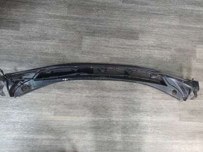 Жабо (пластик зливовий) Chevrolet Bolt EV (2017-2021)