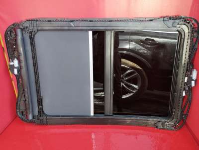 Люк (Люк и Панорама в сборе) Volkswagen Touareg FL (2015-2018)