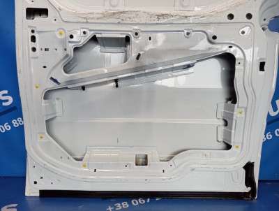 Дверь сдвижная правая Renault Trafic II, Opel Vivaro II, Nissan Primastar II (2001-2006) дорестайл