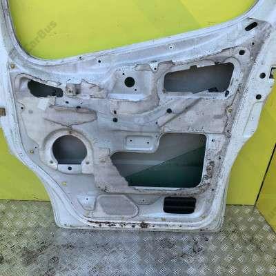 Двері передні праві Renault Trafic II, Opel Vivaro II, Nissan Primastar II (2001-2006) дорестайл