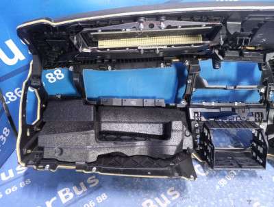 Торпедо (панель передня) BMW X5 E70 (2010-2013) рестайл