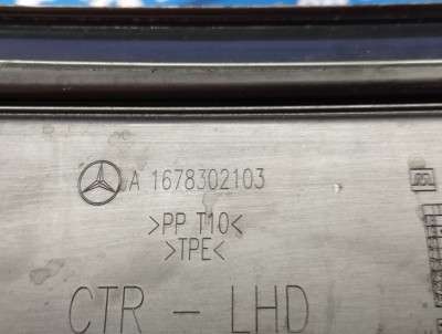 Жабо планка лобового стекла Mercedes GLE V167 (2018-2025)
