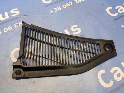 Жабо (пластик зливовий) Volkswagen Touareg (2007-2010) рестайл