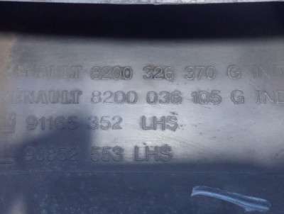 Накладка декоративна (молдинг) кузовний Renault Trafic II, Opel Vivaro II, Nissan Primastar II (2006-2014) рестайл