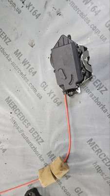 Замок кришки (двері) багажника Mercedes ML W164 (2005-2011) - 5
