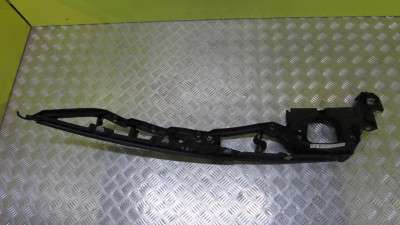 Кронштейн (кріплення) крила правий BMW X5 E70 (2010-2013) рестайл