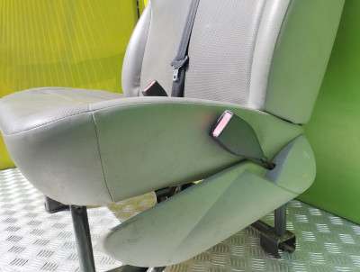 Сидение двойное Renault Trafic II, Opel Vivaro II, Nissan Primastar II (2001-2006) дорестайл