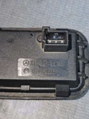 Кнопка закриття кришки багажника Mercedes ML W166 (з 2011)