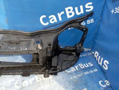 Панель передня (телевізор) Renault Trafic II, Opel Vivaro II, Nissan Primastar II (2006-2014) рестайл