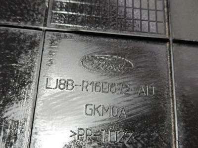 Накладка декоративная под капот Ford Mustang Mach-E  Select Premium  ( 2019 - 2026 )