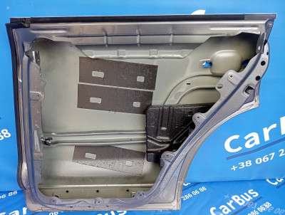 Двері задні праві Volkswagen Touareg (2007-2010) рестайл