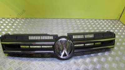 Решітка радіатора Volkswagen Touareg NF (2010-2014)