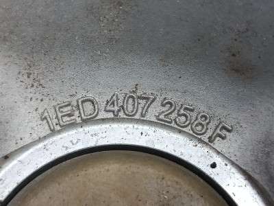 Ступиця (кулак цапфа) передня права ID 4