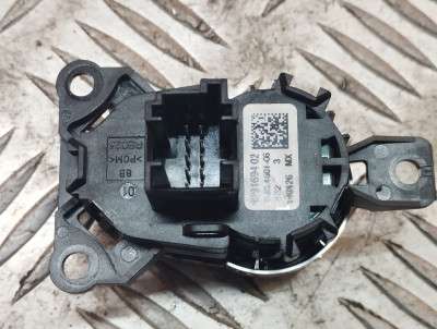 Кнопка старт стоп (запуска двигателя) BMW X3 F25 (2010-2017)