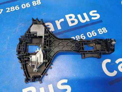 Кронштейн (тримач) ручки дверей Mercedes-Benz Sprinter W 906 (2006-2014) дорестайл - 2