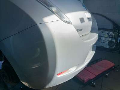 Бампер задній Nissan LEAF I 2010-2017
