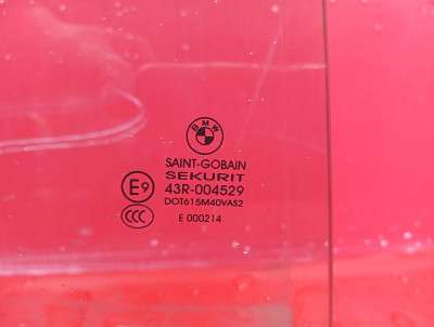 Скло бокових дверей задніх правих BMW X5 E53 (2003-2006) рестайл