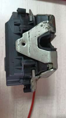Замок крышки (двери) багажника Mercedes ML W164 (2005-2011)