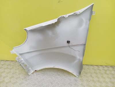 Крило переднє праве Renault Trafic II, Opel Vivaro II, Nissan Primastar II (2006-2014) рестайл
