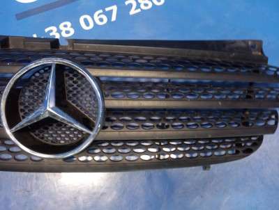 Решетка радиатора Mercedes-Benz Vito W 639 (2003-2010) дорестайл