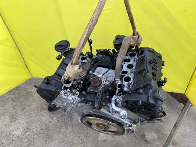 Двигун CRCA 3.0 TDI Volkswagen Touareg NF (2010-2014)