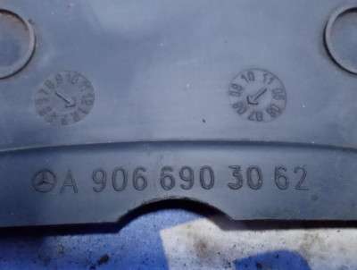 Накладка декоративна (молдинг) заднього лівого крила Mercedes-Benz Sprinter W 906 (2006-2014) дорестайл