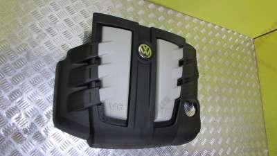Накладка декоротивна (на ДВС) Volkswagen Touareg NF (2010-2014)