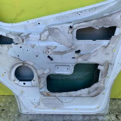 Двері передні праві Renault Trafic II, Opel Vivaro II, Nissan Primastar II (2001-2006) дорестайл