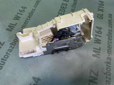 Замок двери передней левой Mercedes GL X164