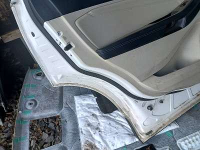 Дверь задняя левая Ford Edge (2015-2024)