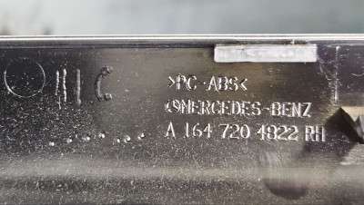 Пластиковій елемент салону Mercedes ML W164 (2005-2011)