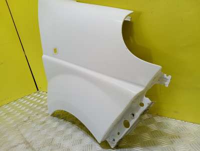 Крило переднє праве Renault Trafic II, Opel Vivaro II, Nissan Primastar II (2006-2014) рестайл