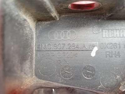 Кронштейн (кріплення) переднього бампера правий Audi Q7 4M(2015-2020)