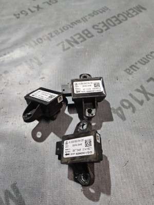Датчик удару боковий Mercedes ML W164 (2005-2011)